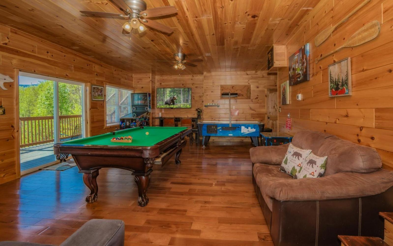 Beartastic Mountain View Lodge Гатлинбург Экстерьер фото