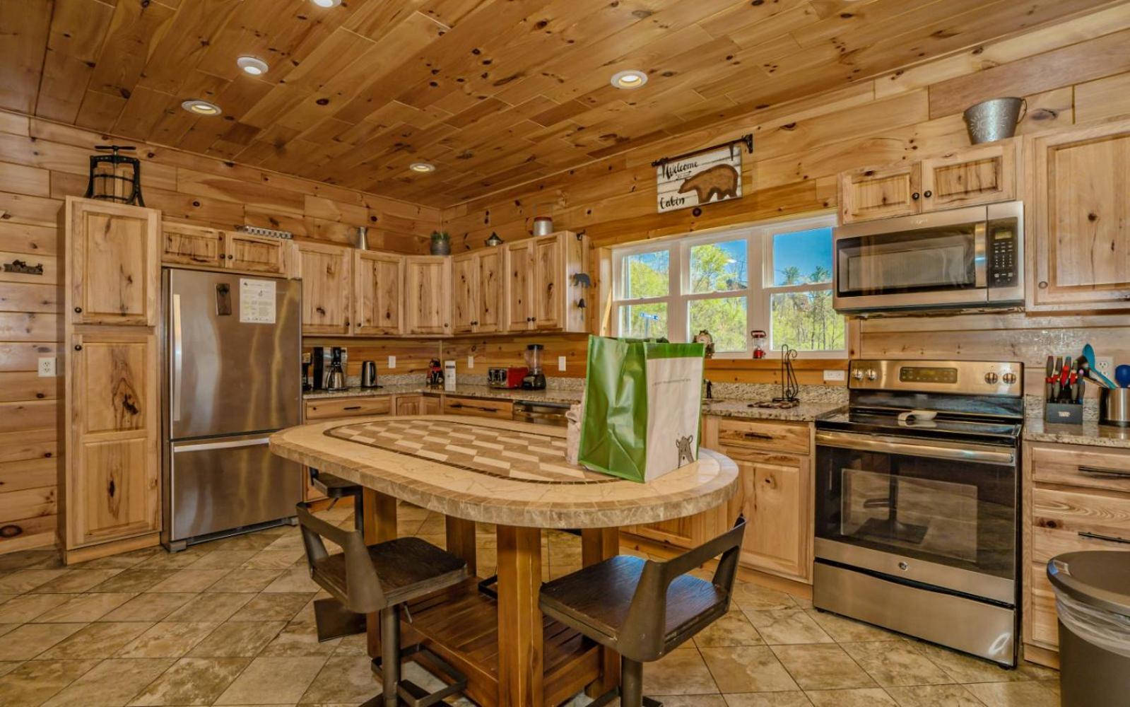 Beartastic Mountain View Lodge Гатлинбург Экстерьер фото